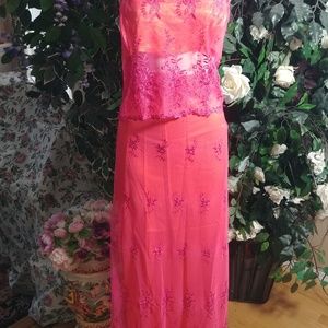 PINK/ORANGE 2 PC TOP AND SKIRT EMBROIDERED LACE SZ M/L